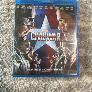 Marvel Civil War Blu-ray with Red and Blue Cover
